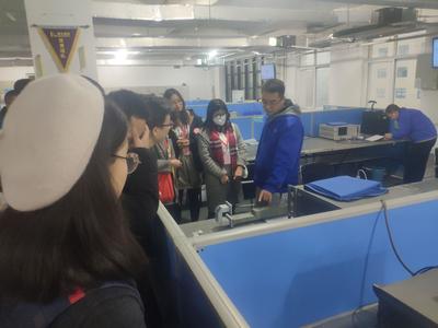 南洋書院開展“企業(yè)行”參觀西安恒達微波技術開發(fā)